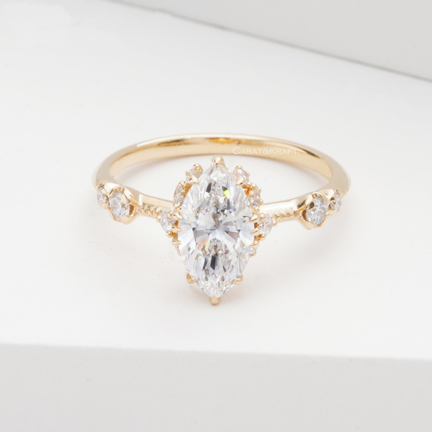 lab grown diamond engagement ring