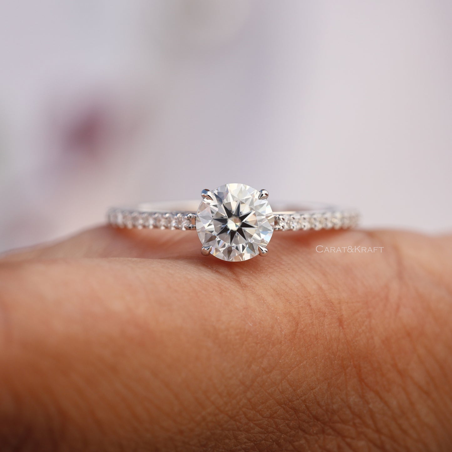 6mm Round Cut Moissanite Diamond Engagement Ring