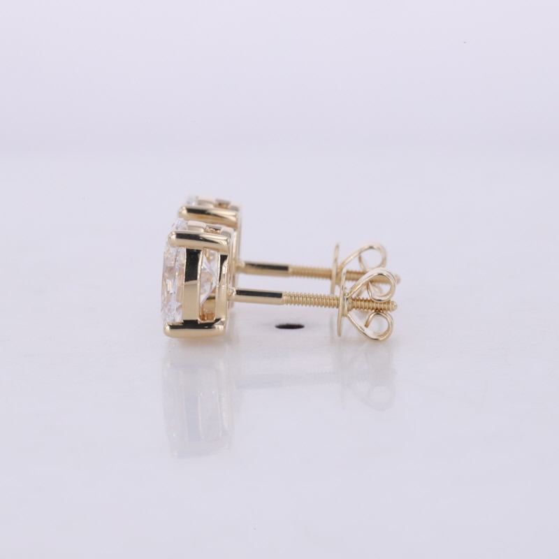 0.20 - 4.0 Carat Oval Lab Grown Diamond Earrings