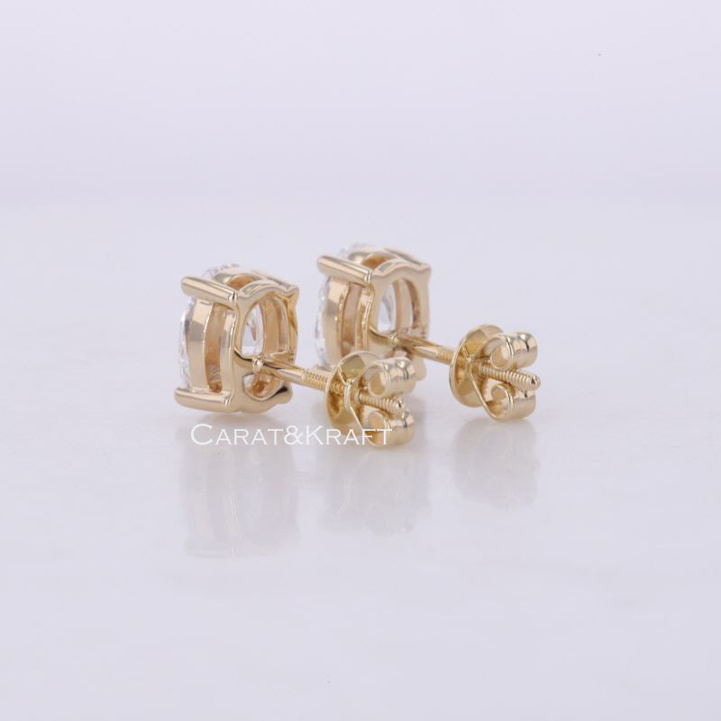 0.20 - 4.0 Carat Oval Lab Grown Diamond Earrings