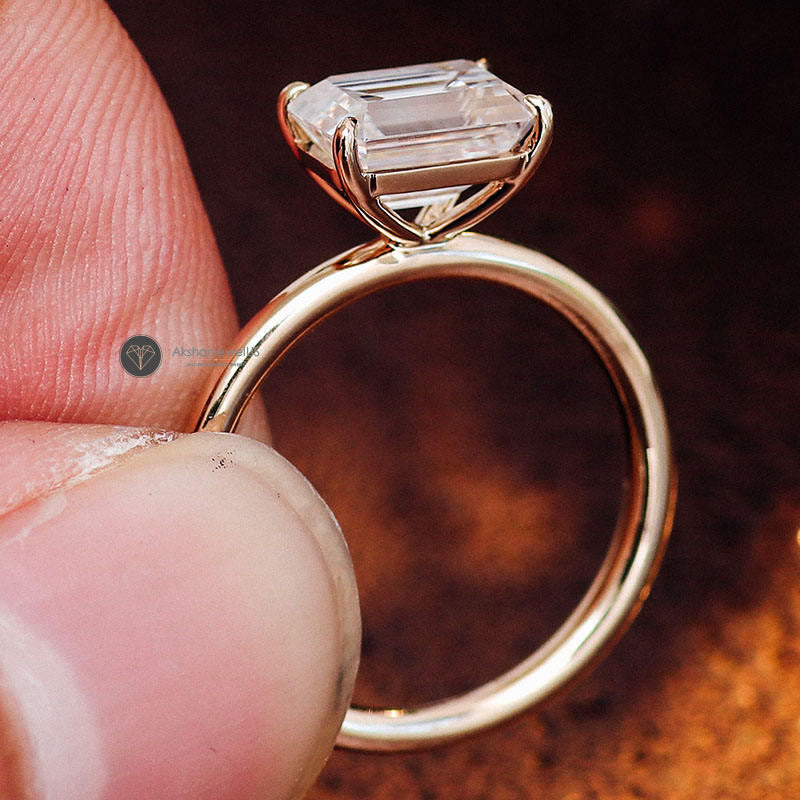 1.00CT To 5.00CT Emerald East To West Moissanite Engagement Ring