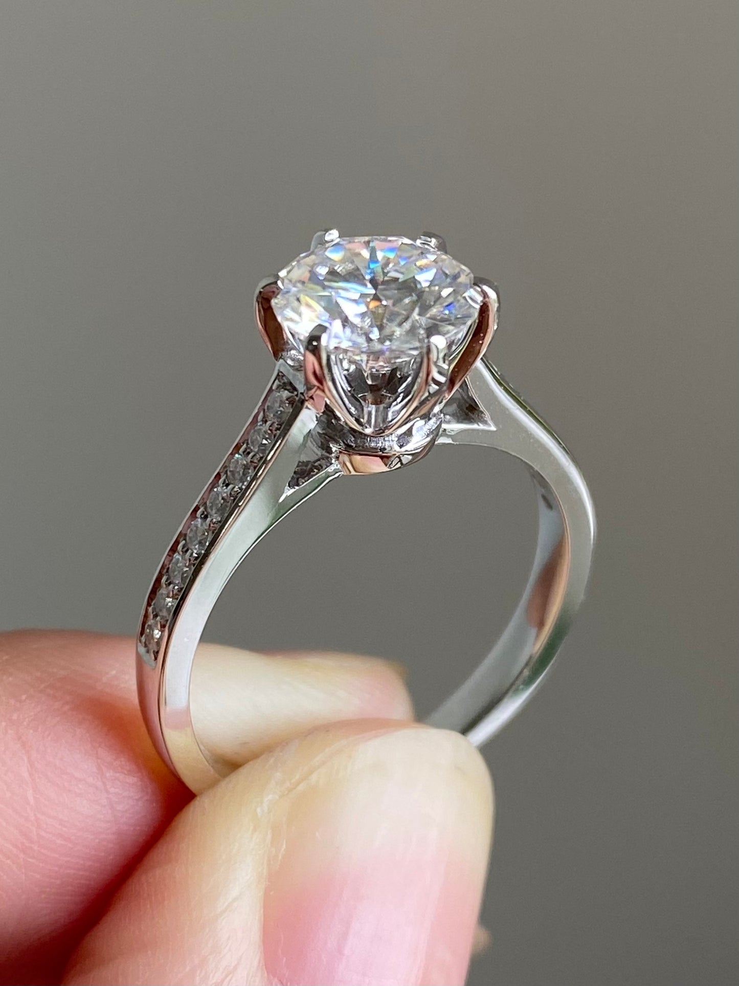 Round Cut Moissanite Solitaire Engagement Ring