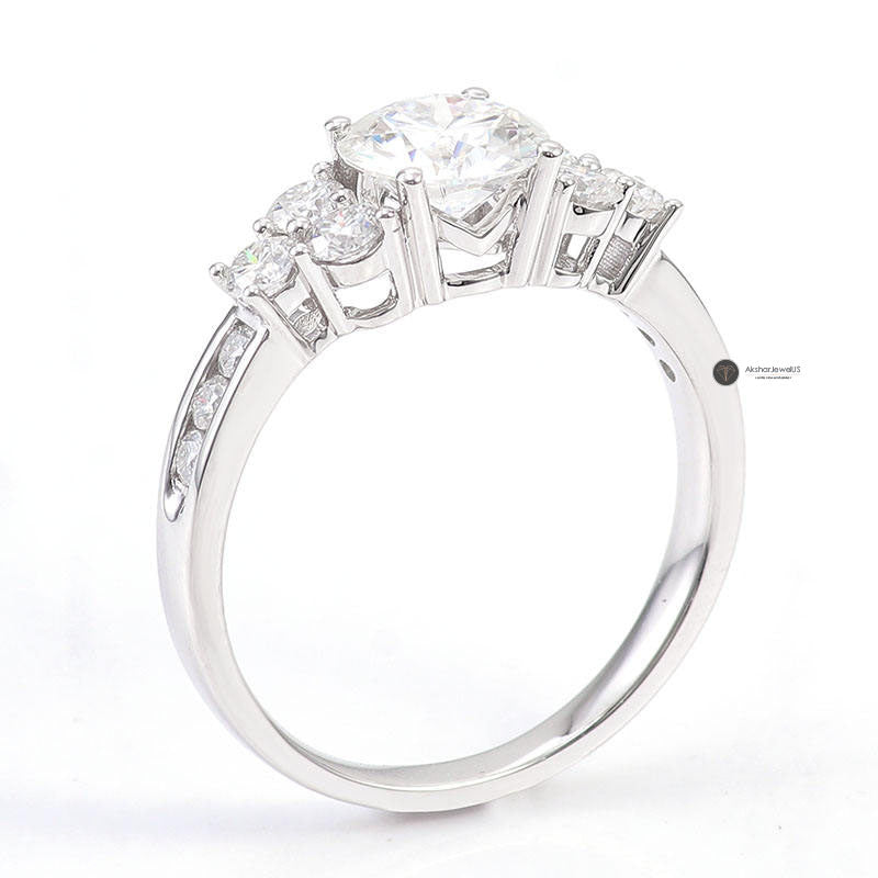 1.67CT Round Cut Cluster Moissanite Wedding Ring