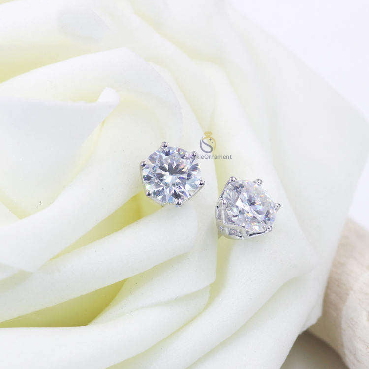 Lab Grown Diamond OMC Round Stud Earring