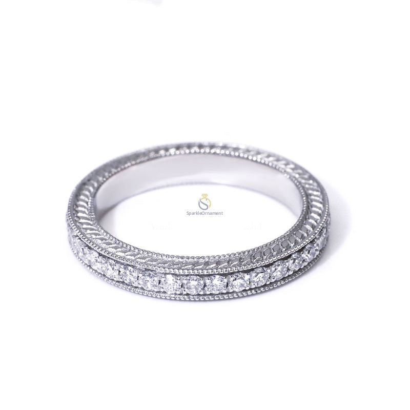 Three Classic Side Exquisite Design Lab Grown Diamond Ring