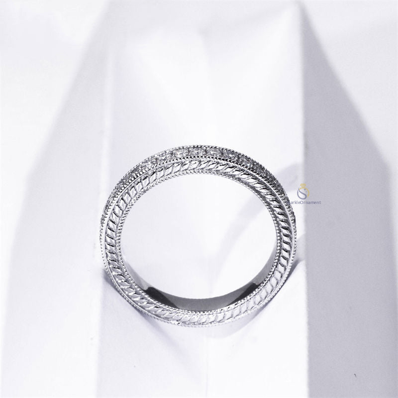 Three Classic Side Exquisite Design Lab Grown Diamond Ring