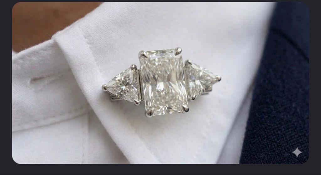 7 cts in center and 4 ct on each side & 4CT Center Round Diamond Collar Pin Cad